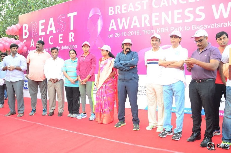 Celebs-At-Breast-Cancer-Awareness-Walk